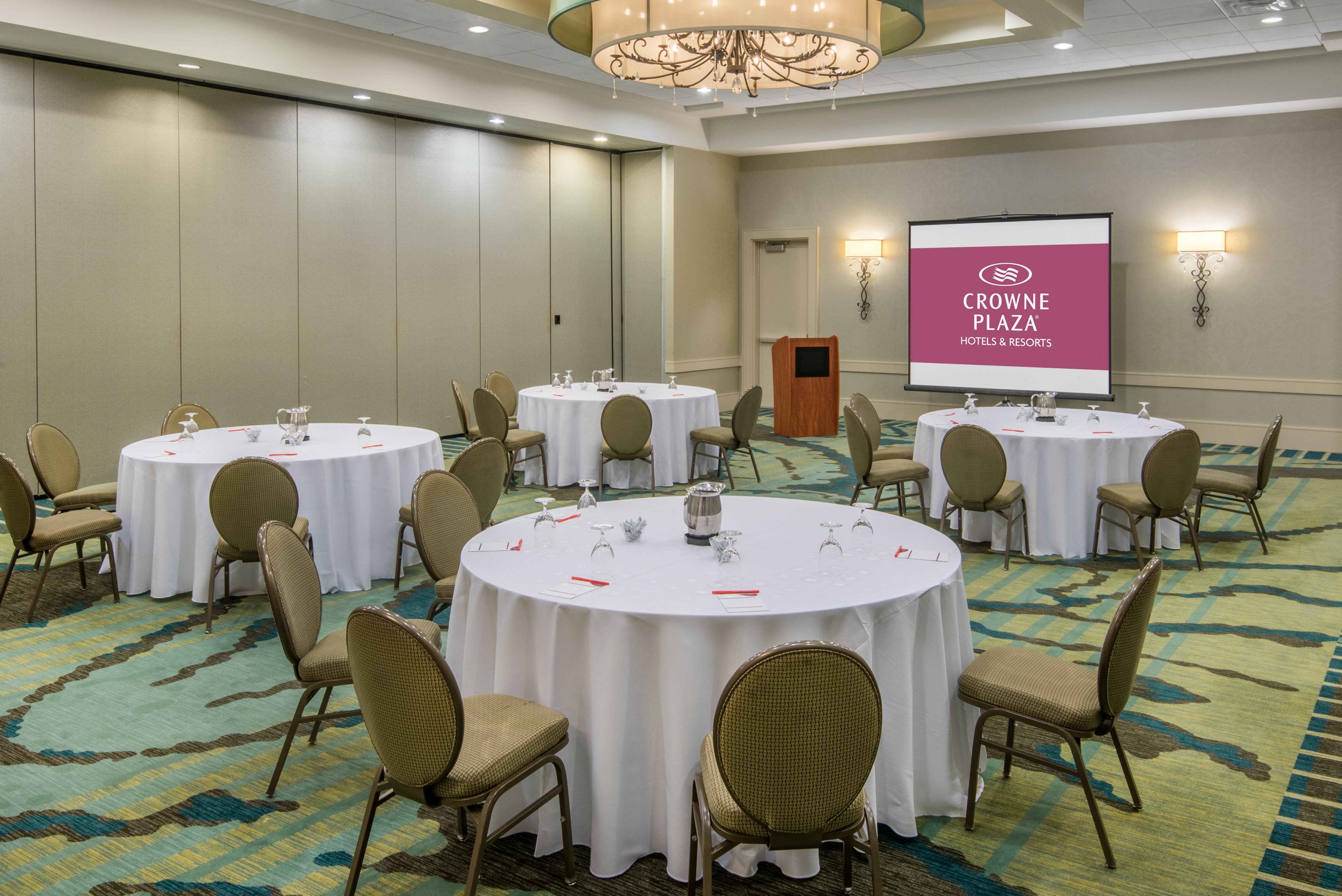 Hotel Crowne Plaza Charleston By Ihg à North Charleston Extérieur photo