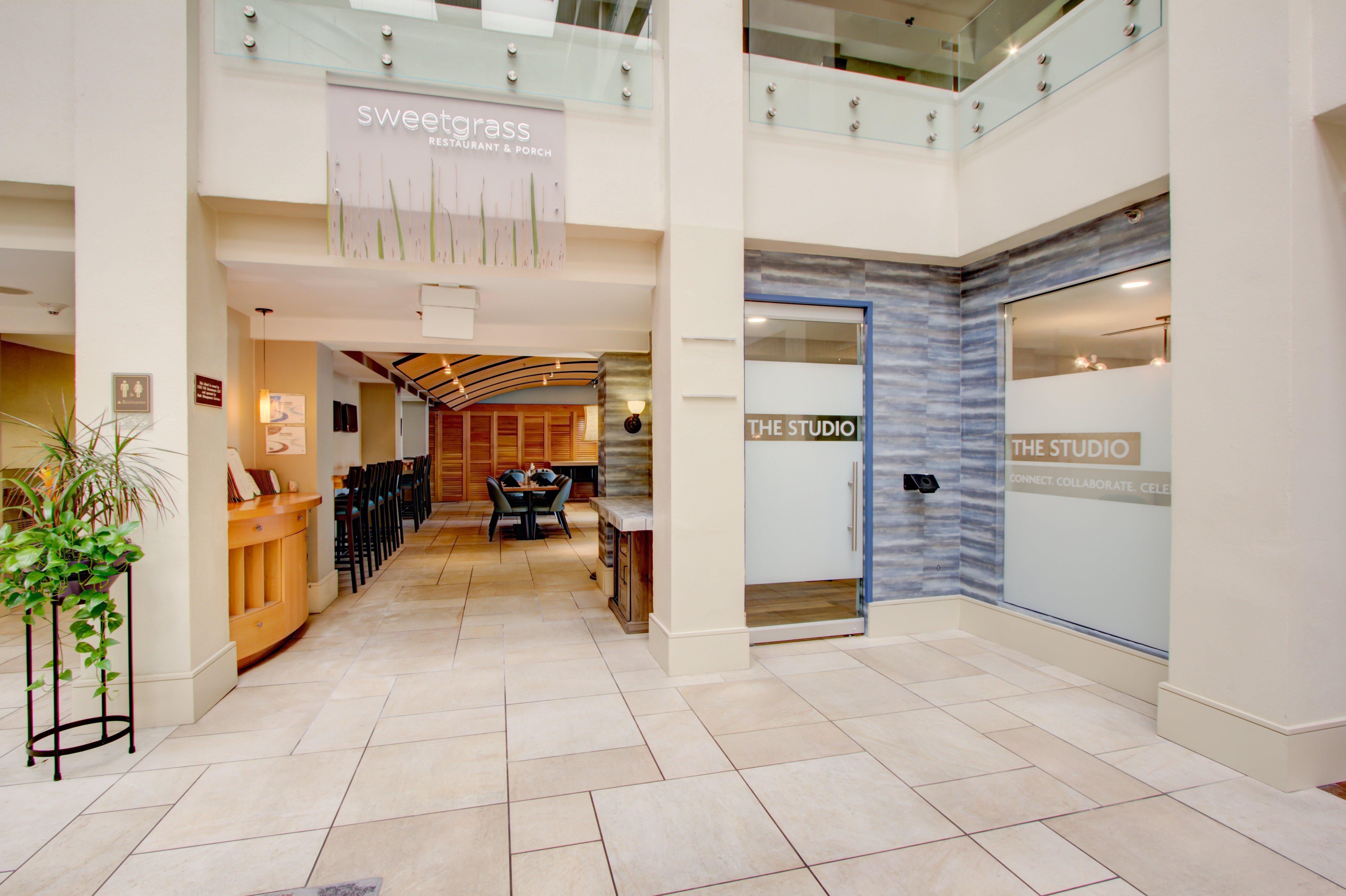 Hotel Crowne Plaza Charleston By Ihg à North Charleston Extérieur photo