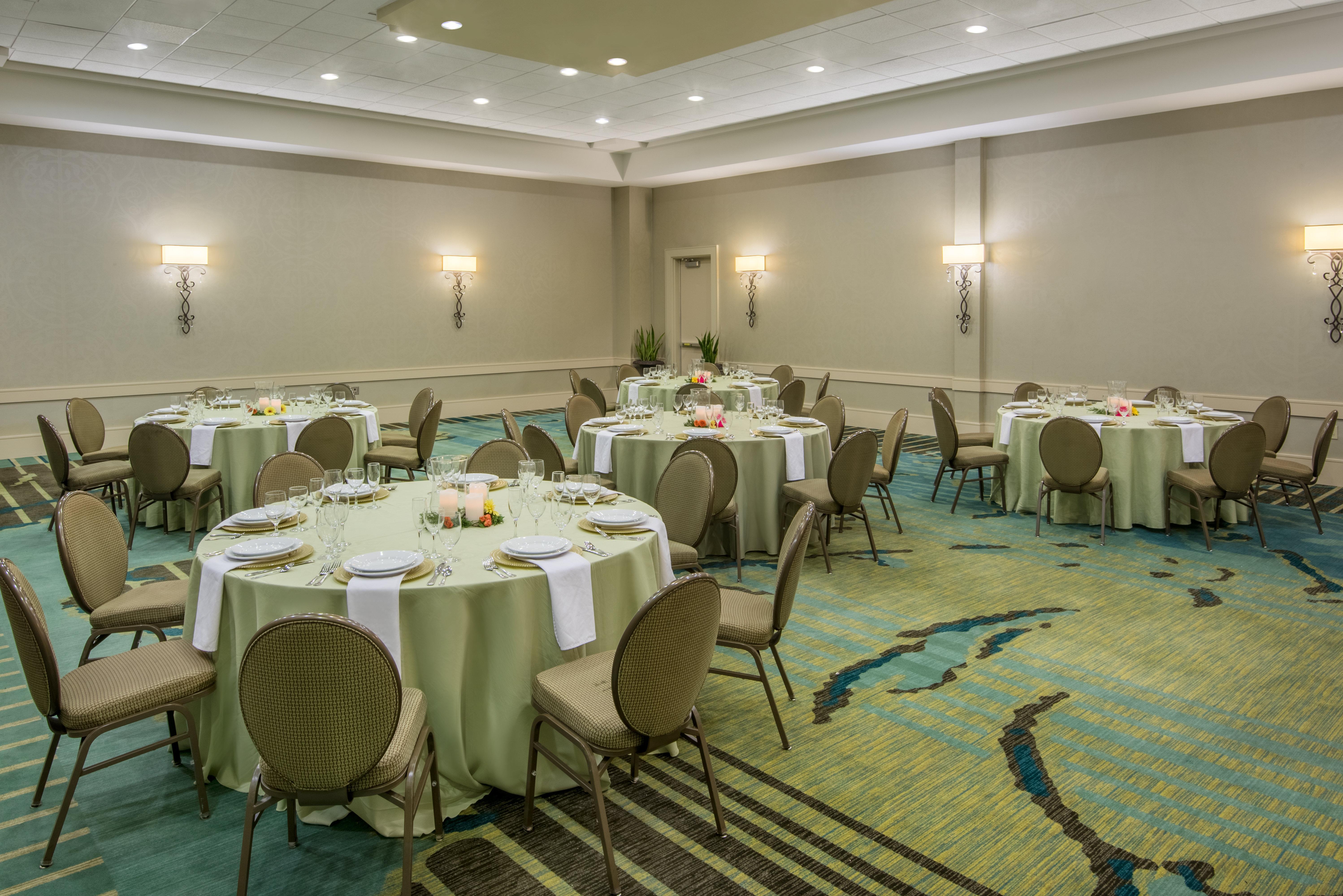 Hotel Crowne Plaza Charleston By Ihg à North Charleston Extérieur photo