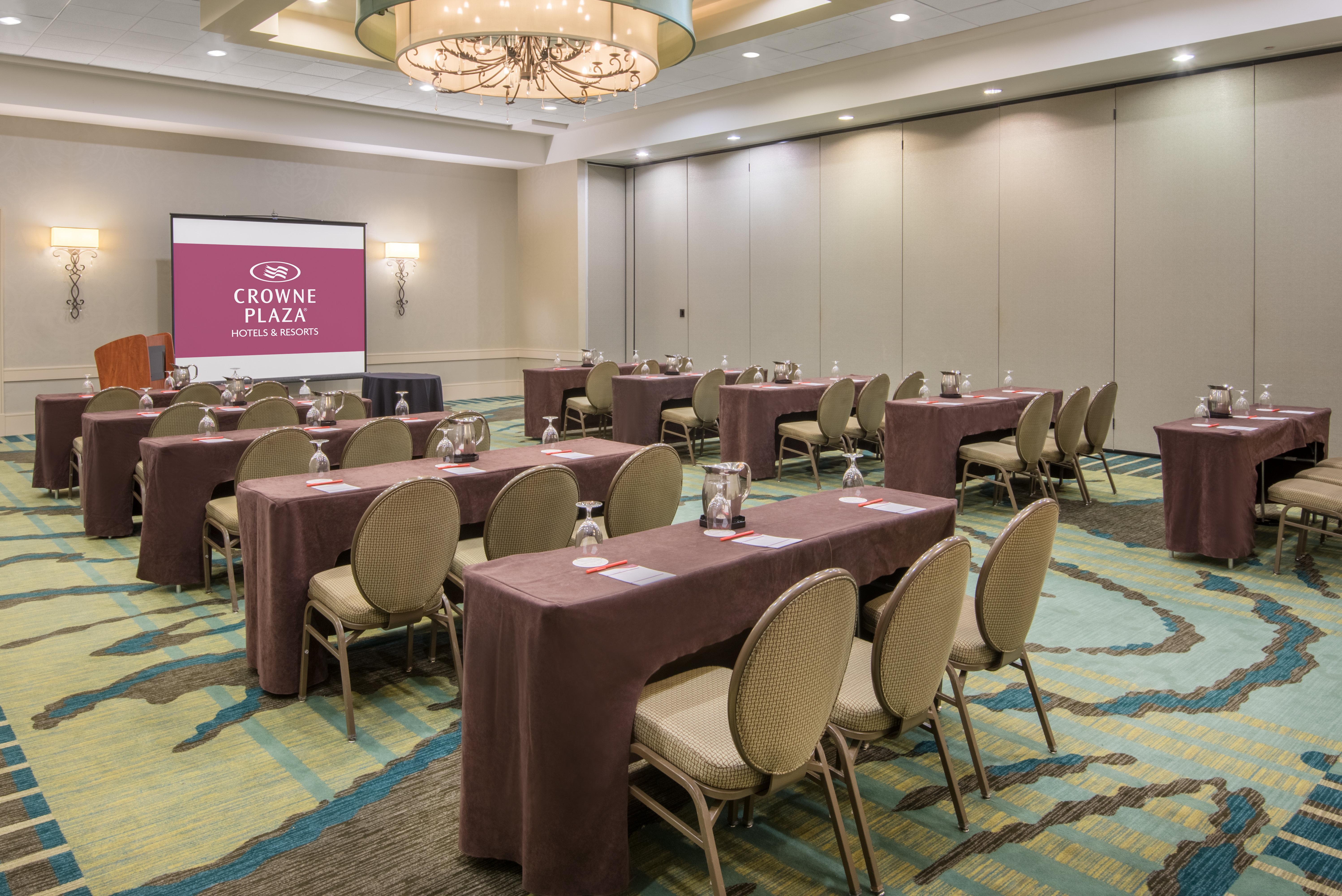 Hotel Crowne Plaza Charleston By Ihg à North Charleston Extérieur photo
